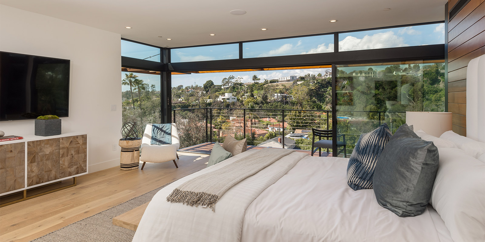 Custom Single-Family LivingHome 12 RK-SM-1_062_DCC