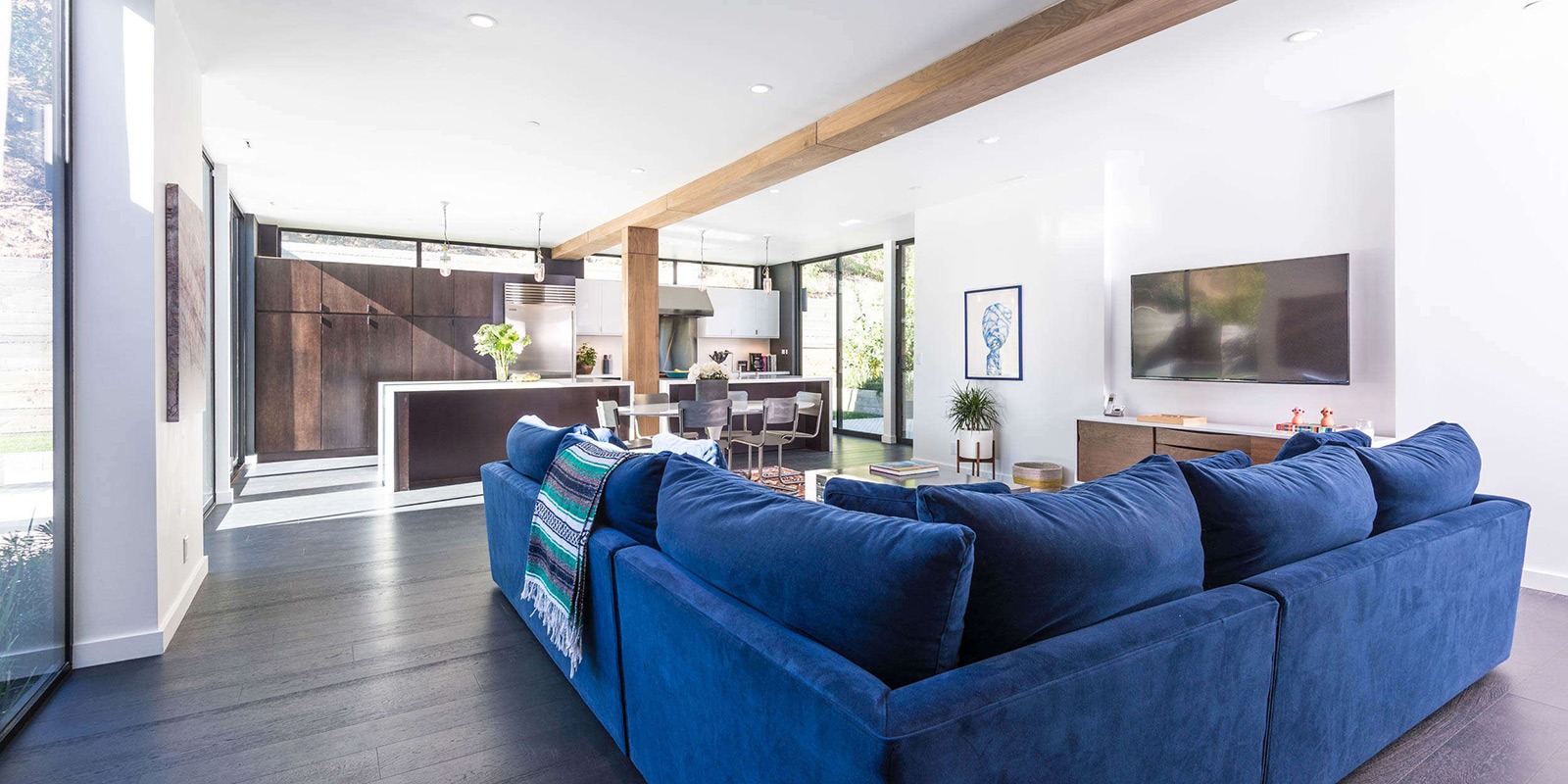 imgi_15_Tahoe-custom-ck51-desktop-cropped