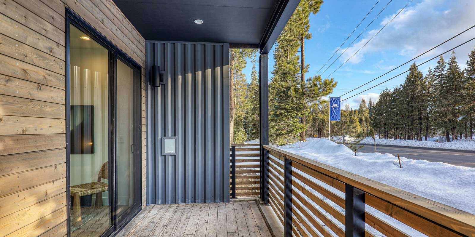 imgi_18_204-Palisades-Cir-Olympic-031-003-Patio-MLS_Size-Cropped-Desktop