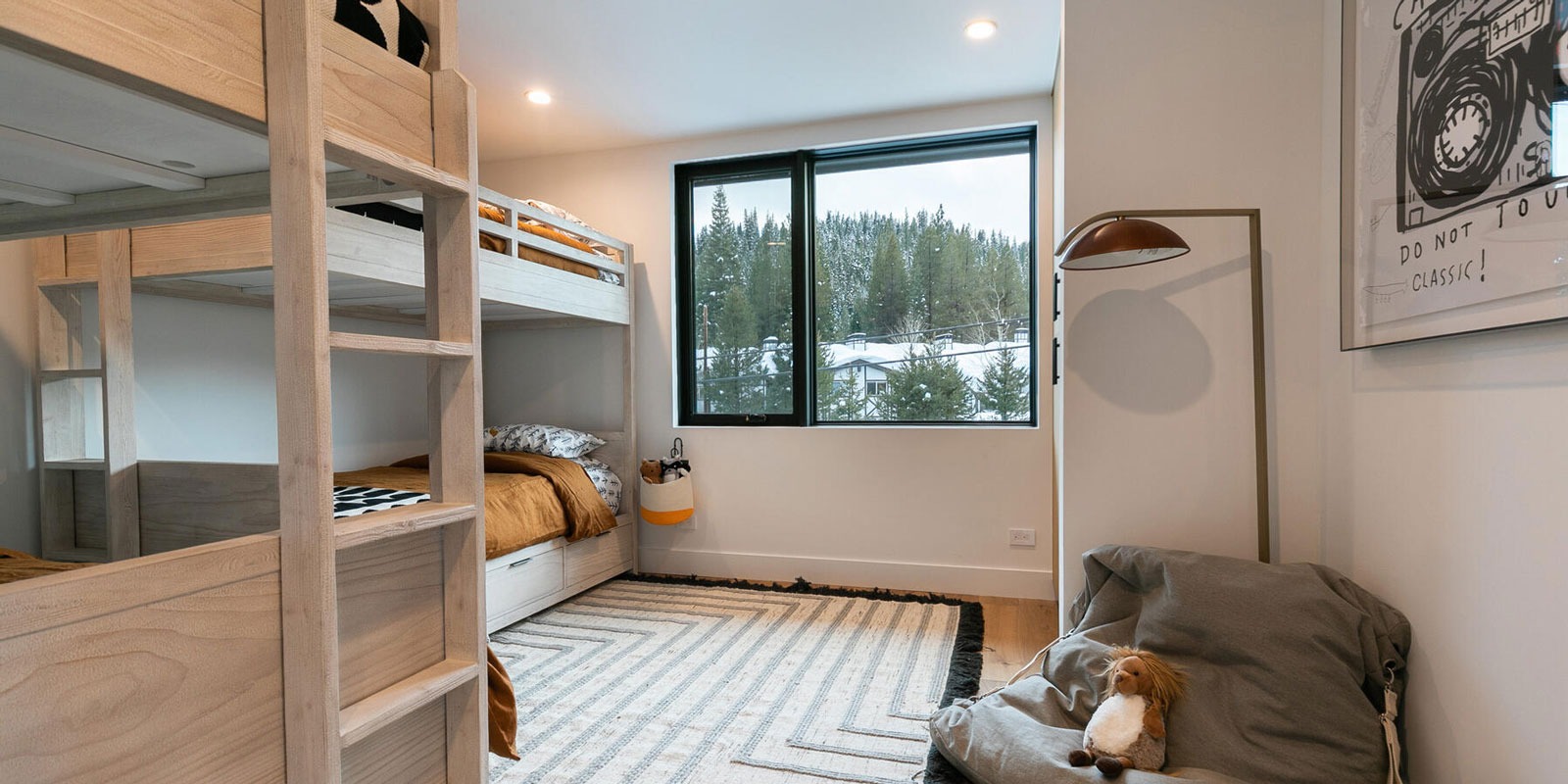 imgi_24_204-Palisades-Cir-Olympic-025-007-Bedroom-Three-MLS_Size-Cropped-Desktop